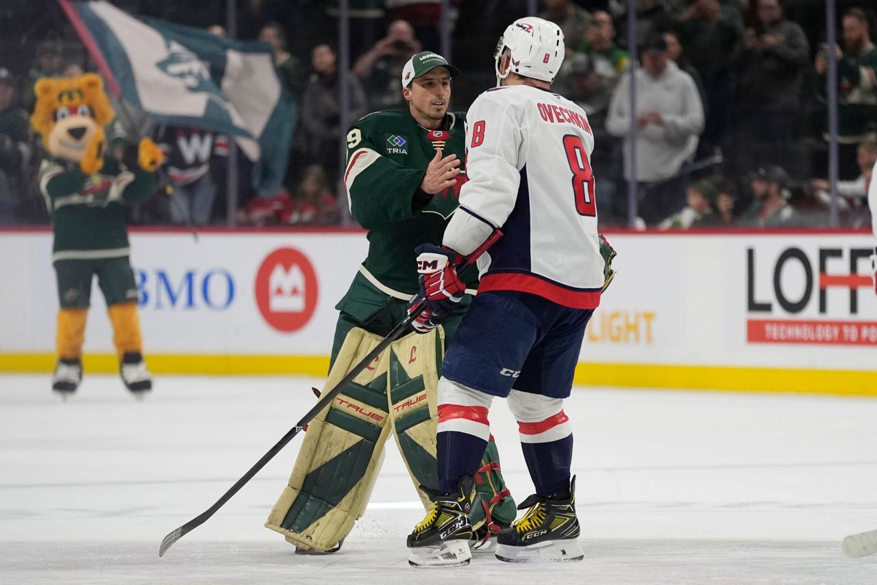Ovechkin leads entire Capitals team in tribute to Wild's Fleury with special postgame handshake line