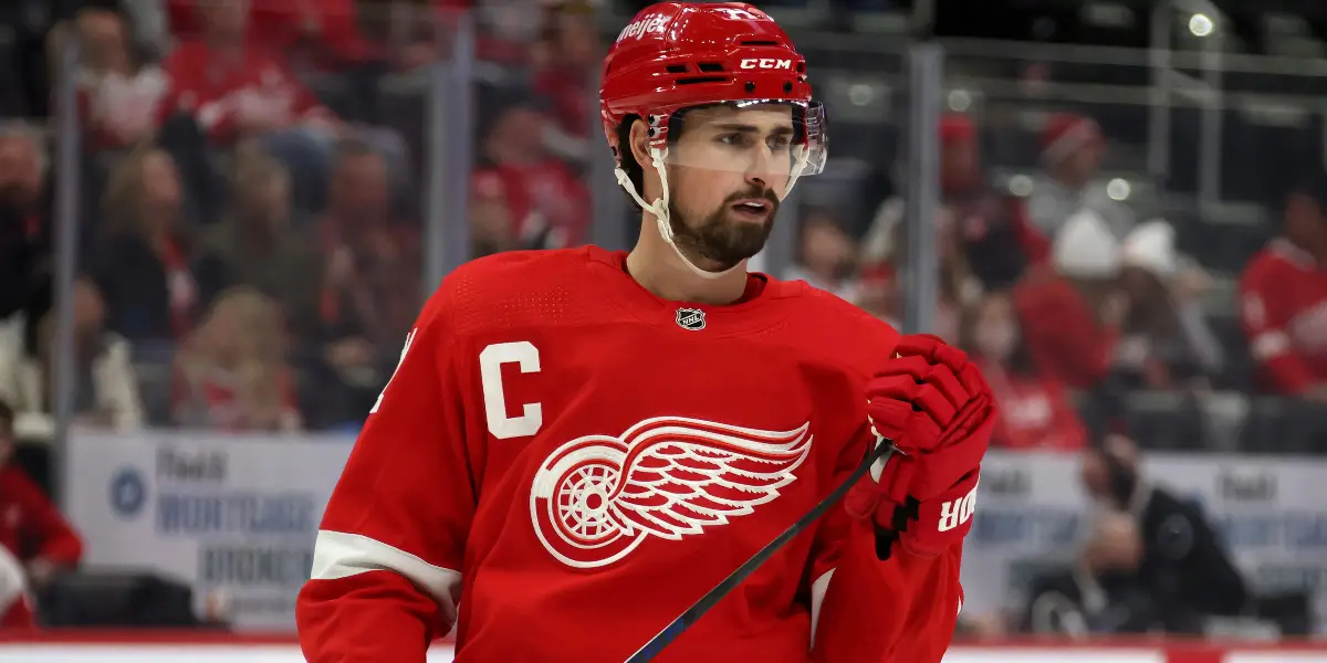 Dylan Larkin skating for the Detroit Red Wings