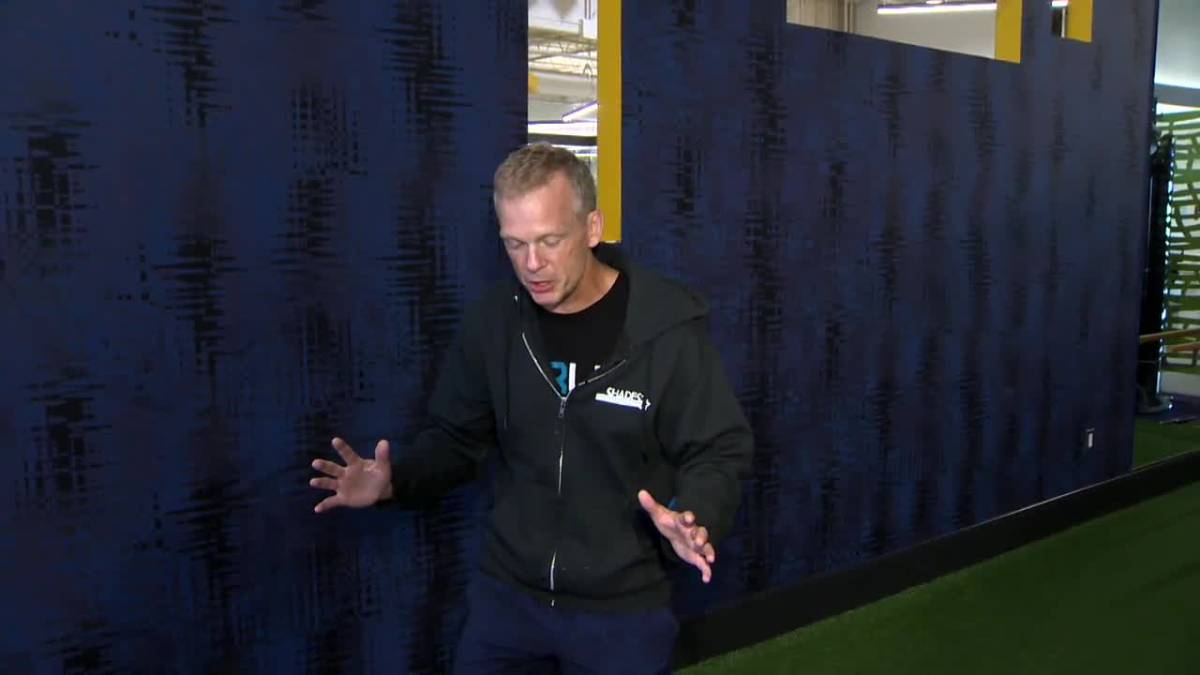 Click to play video: 'Get Fit: Golfing Tips'