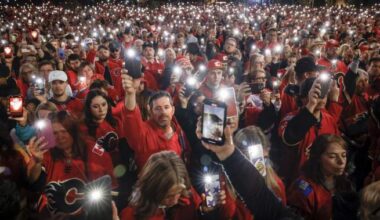 Flames fans, players remember Johnny and Matthew Gaudreau at vigil in Calgary