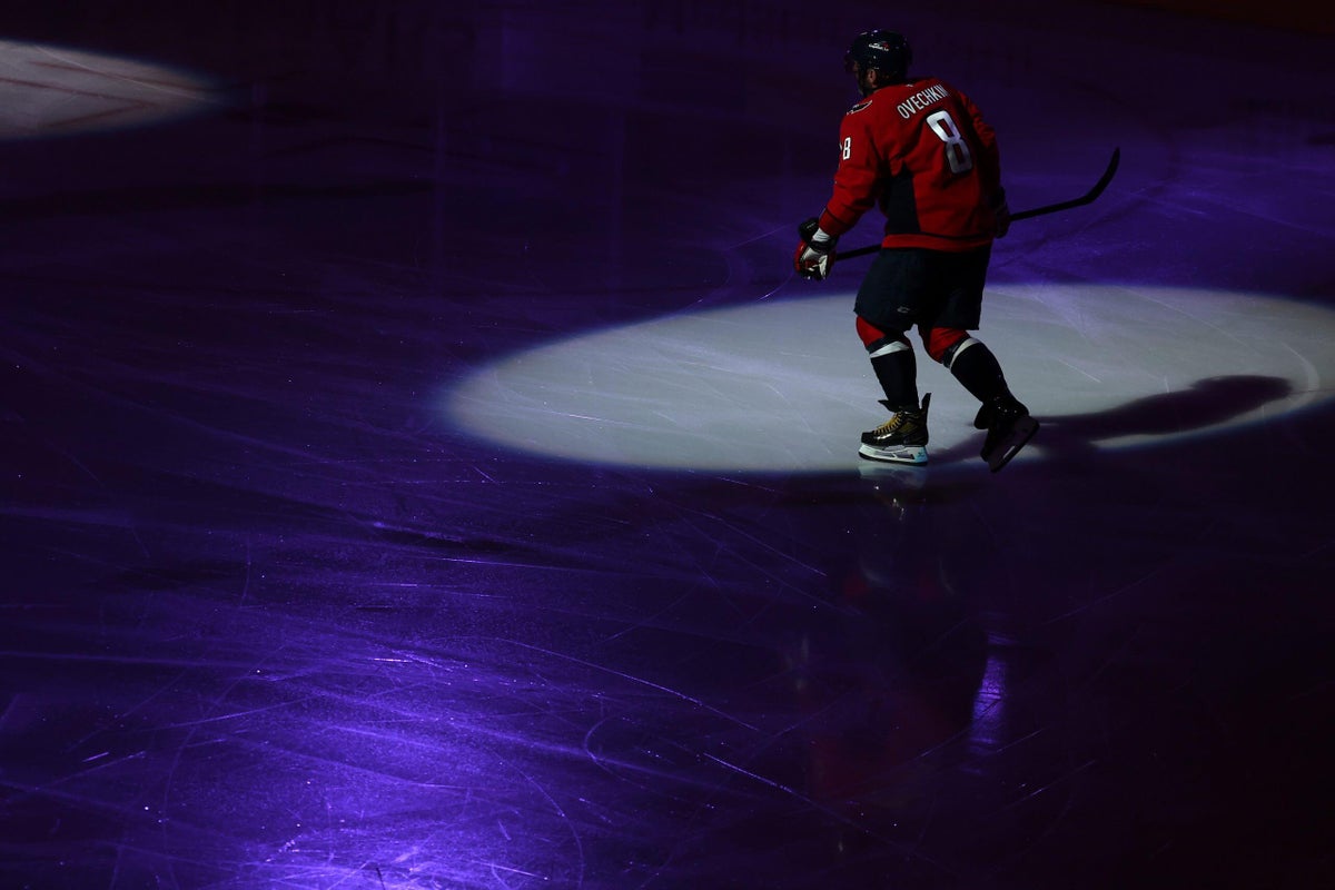 How the NHL is preparing for Ovechkin’s record goal: OviCasts, a traveling caravan and Gretzky in the building