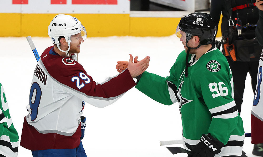 Mikko Rantanen seen partying with former Avalanche teammates after sending them home