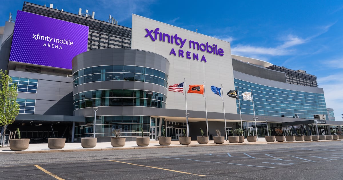 Philadelphia 76ers, Flyers home officially takes on Xfinity Mobile Arena name