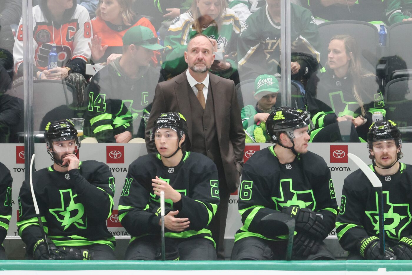 Dallas Stars head coach Pete DeBoer watches during the second period of an NHL game against...
