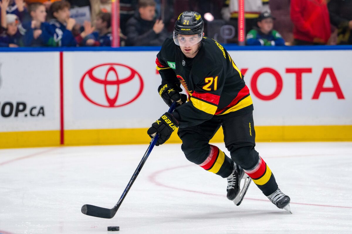 Nils Hoglander Vancouver Canucks