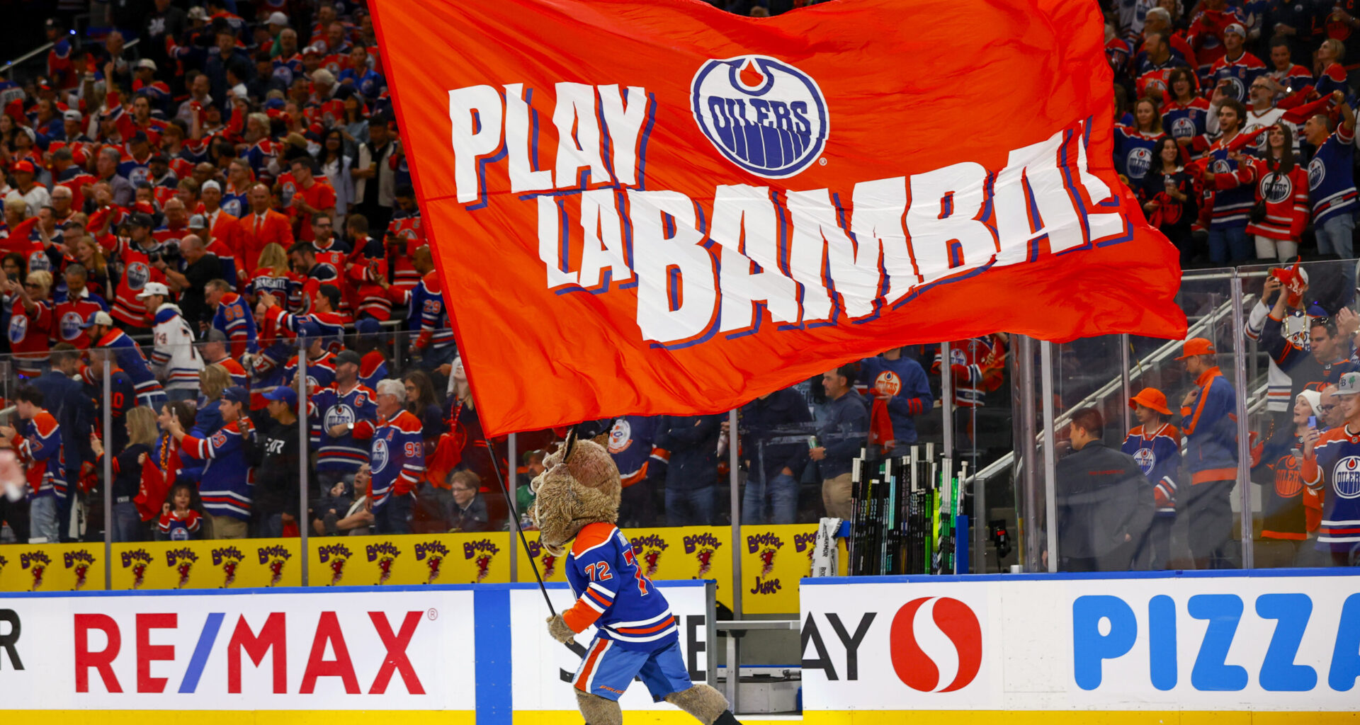 Oilers Considering 3 PTO Targets, Pundits Claim - The Hockey Writers - Edmonton Oilers