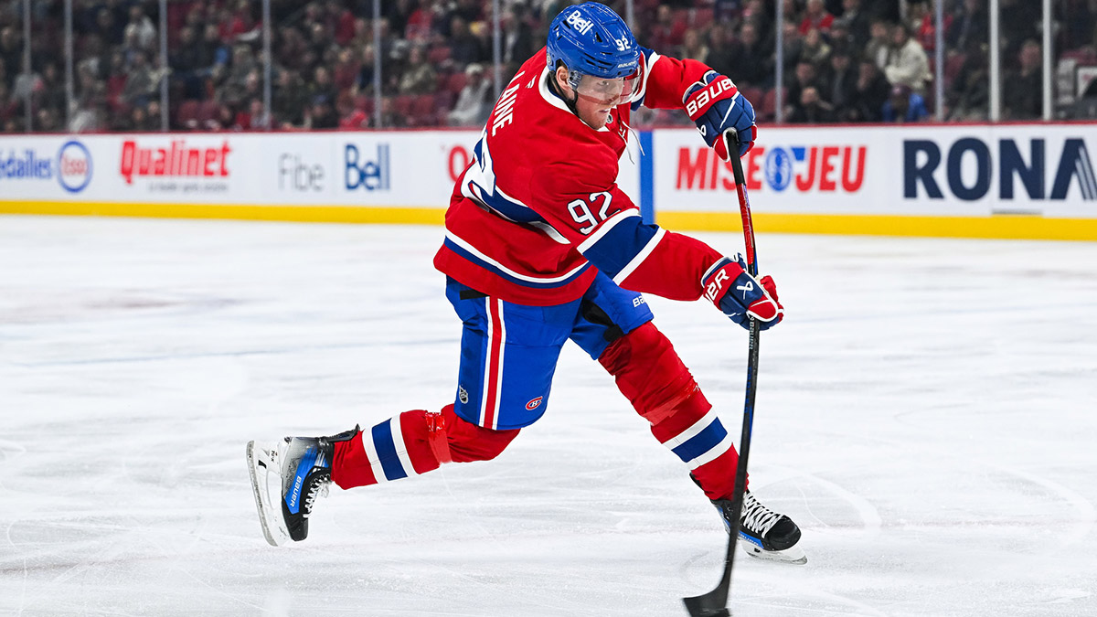 Montreal Canadiens right wing Patrik Laine (92) shoots the puck against the New York Islanders during the first period at Bell Centre.