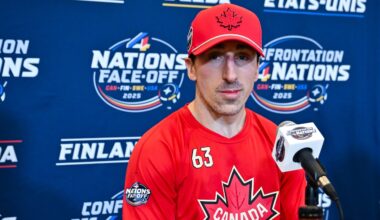 Bruins captain speaks out against Canada fans for booing anthem