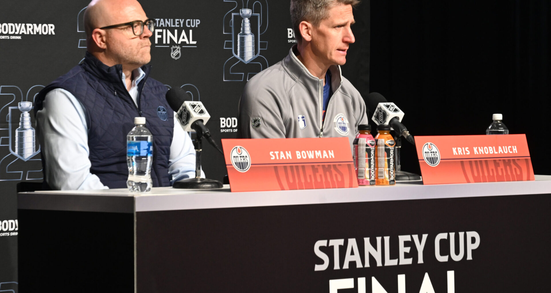 Edmonton Oilers Fans' Confidence in Front Office Surprisingly Low in Latest NHL Survey - The Hockey Writers - Oilers Management