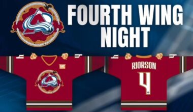 Author Rebecca Yarros apologizes to Avs fans after ticket rush