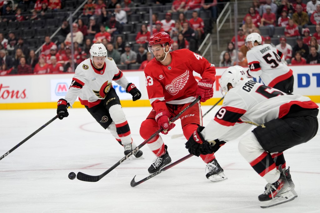Red Wings’ Carter Mazur excited to make NHL debut in front of family, friends – Macomb Daily