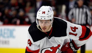 Dallas Stars address forward depth by signing Nathan Bastian to one-year contract