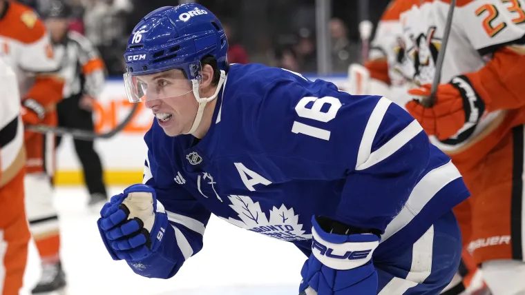 Insider reveals truth behind Ducks–Mitch Marner free agency rumors image