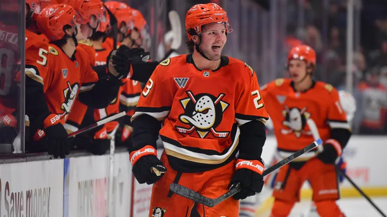 Canadiens, Canucks among teams listed as best trade fits for Ducks RFA image