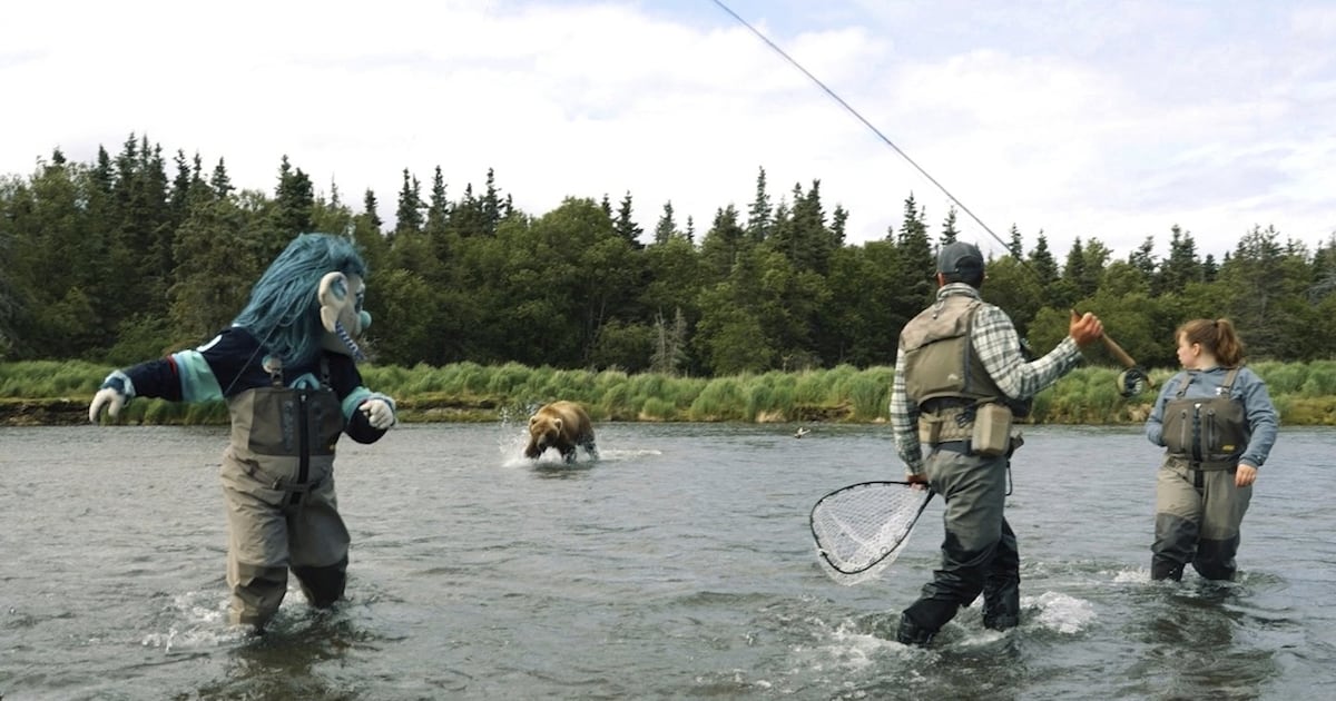 Seattle NHL team’s mascot has a close encounter with a brown bear during video shoot in Alaska - CTV News