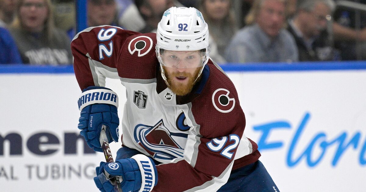 Why did Gabriel Landeskog participate in warmups ahead of Game 2 between Stars, Avs?