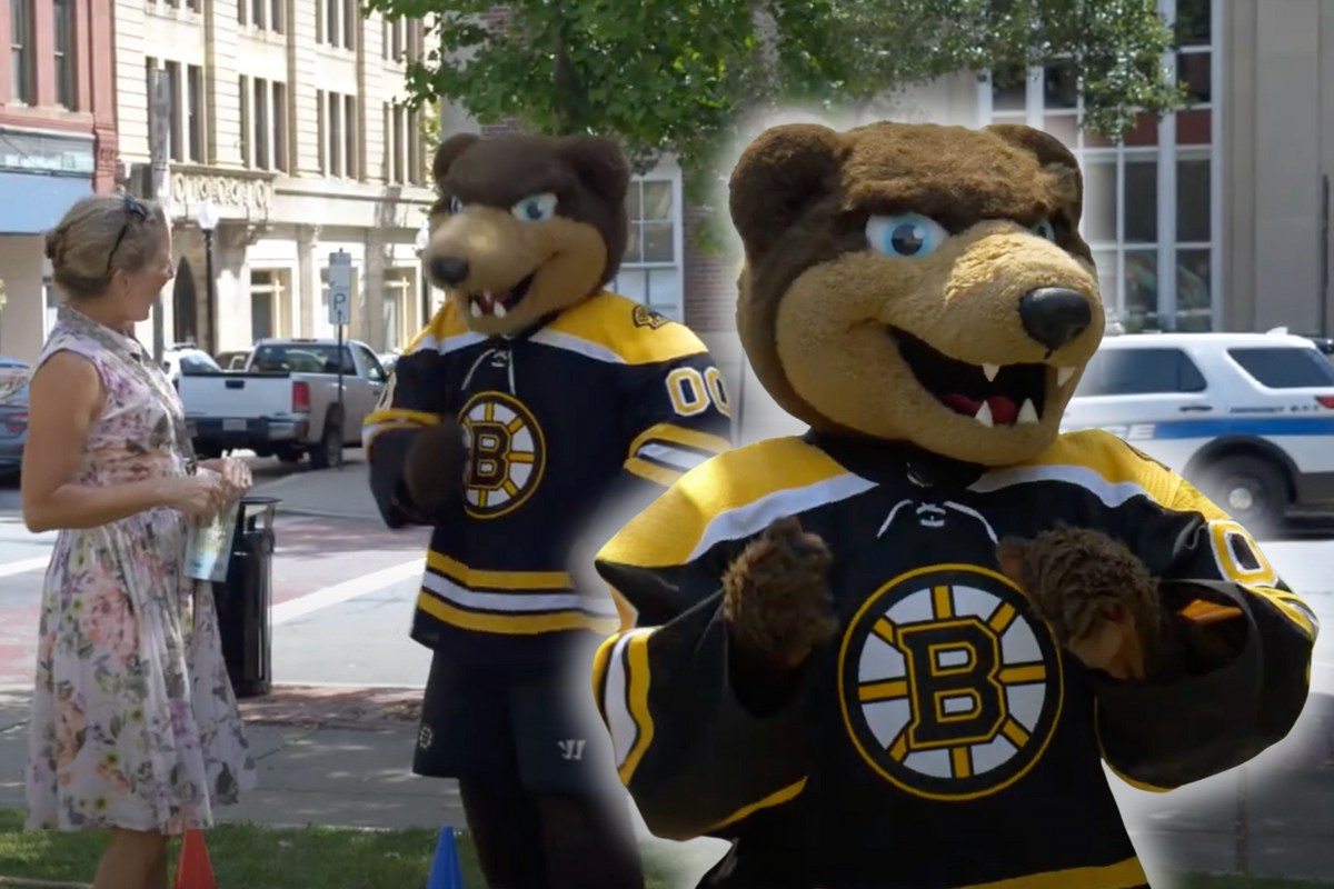 Boston Bruins' Blades Coming to New Bedford
