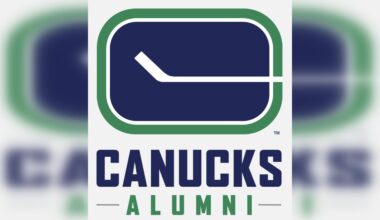 Canucks, Osoyoos alumni face off in charity hockey