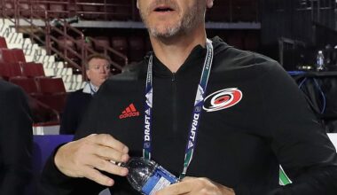 Tom Dundon to lead group buying Portland Trail Blazers