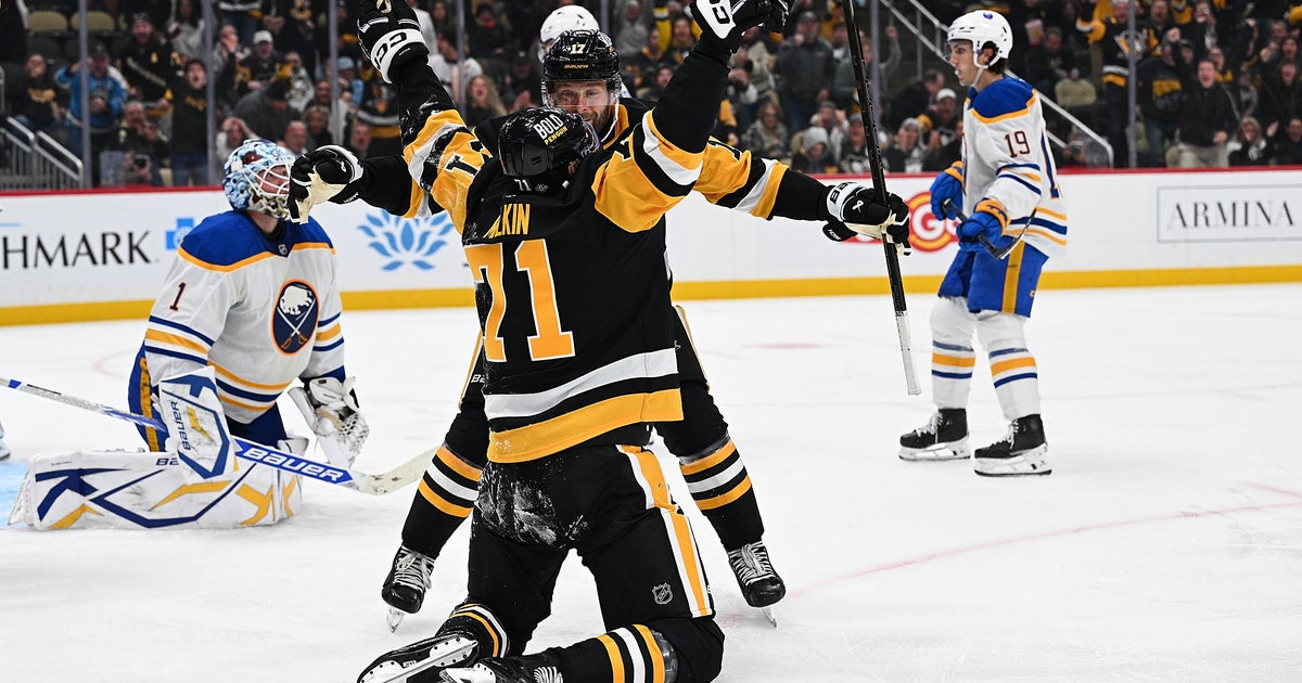 Evgeni Malkin scores 500th career goal in 6-5 overtime win over Sabres