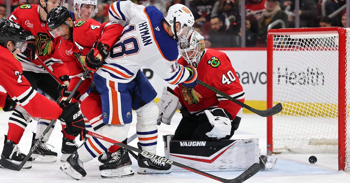 Blackhawks blow 2-goal lead, fall to Oilers 4-3 for 8th loss in 10 games