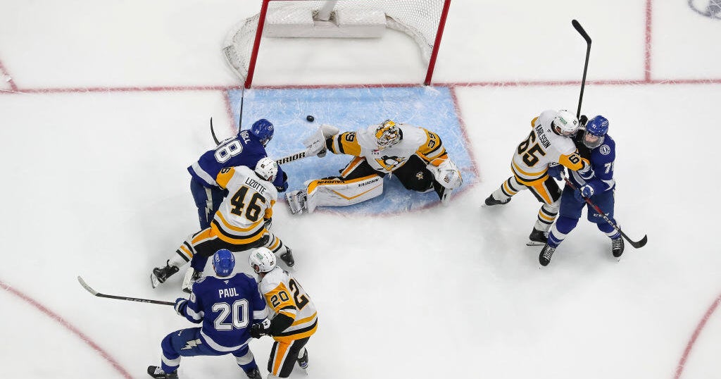 Anthony Cirelli scores twice in his 500th career game as the Lightning defeat the Penguins 6-1