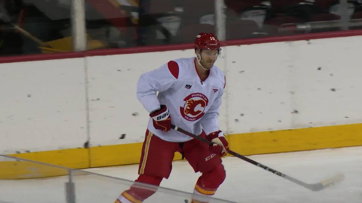 Click to play video: 'Jonathan Huberdeau finding his groove with the Calgary Flames'