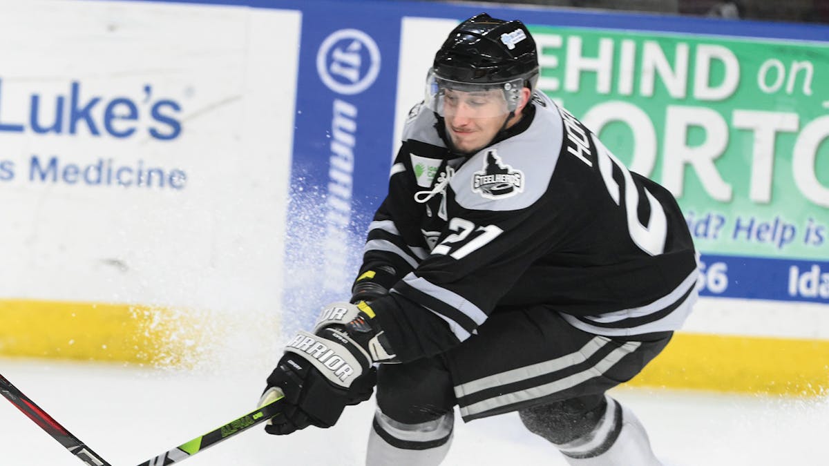 Action photo of Jason Horvath of the Idaho Steelheads