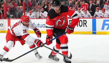 New Jersey Devils beat Carolina Hurricanes in Game 3
