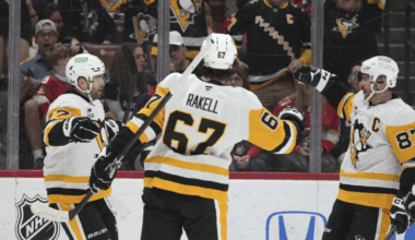 Crosby and Dadonov's hat trick showdown ends in Penguins' 5-3 victory over Stars