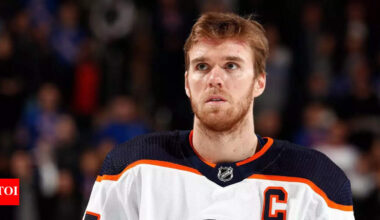 NHL Trade Buzz: Connor McDavid’s future unclear as Oilers maintain wait-and-see stance while contract runs out | NHL News