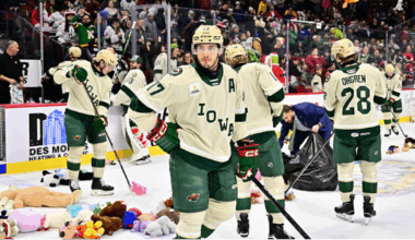 IOWA FALLS 3-2 TO CHICAGO AT HOME