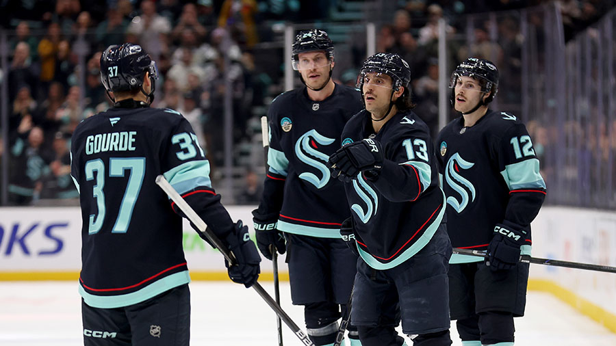 Seattle Kraken trade deadline Brandon Tanev Yanni Gourde...