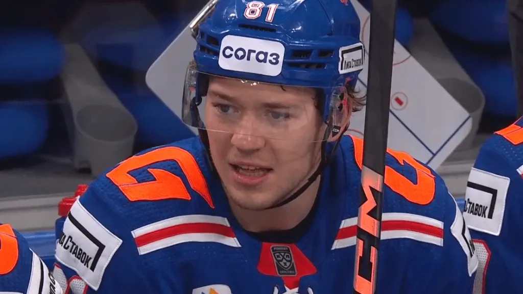 Signature de dernière minute à Montréal: Kent Hughes choisit la stabilité