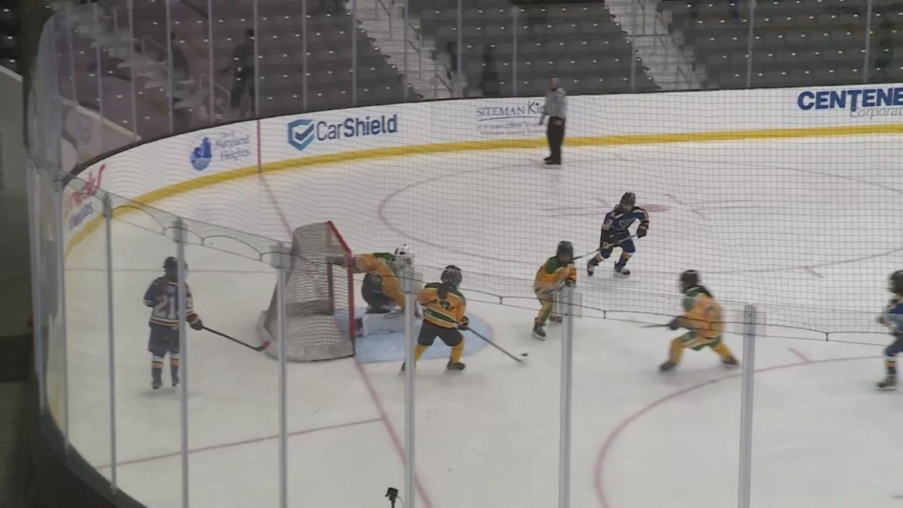 Blues host first-ever Girls Tier I Ice Breaker Invitational