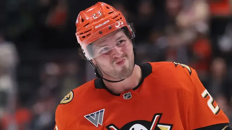 Transaction Montréal-Anaheim: Kent Hughes prend sa décision