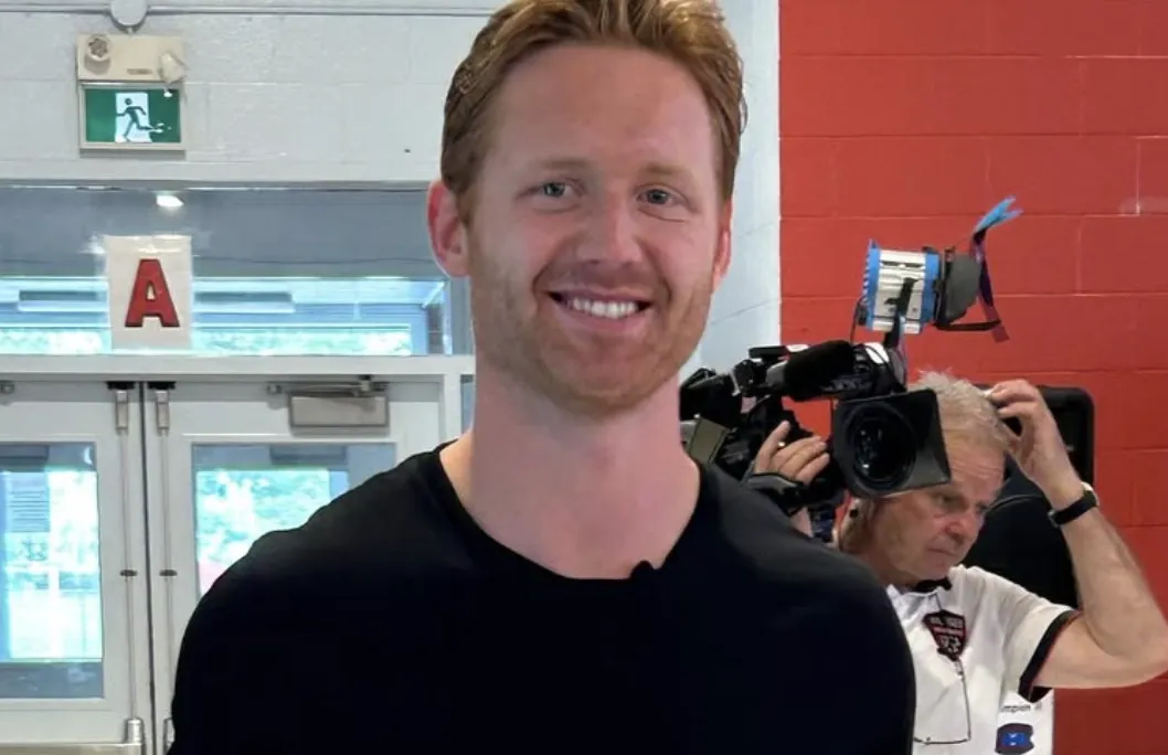 Tremblement pour Mike Matheson : l’organisation retient son souffle