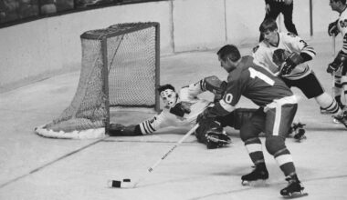 Detroit Red Wings Hockey Hall of Famer Alex Delvecchio dies at 93