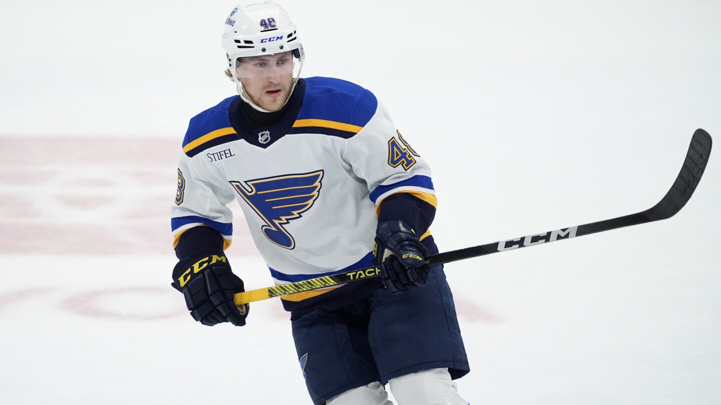 Islanders acquire defenseman Scott Perunovich in a trade with the Blues