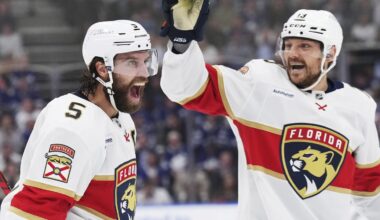 Panthers rout the Maple Leafs 6-1 to take a 3-2 series lead