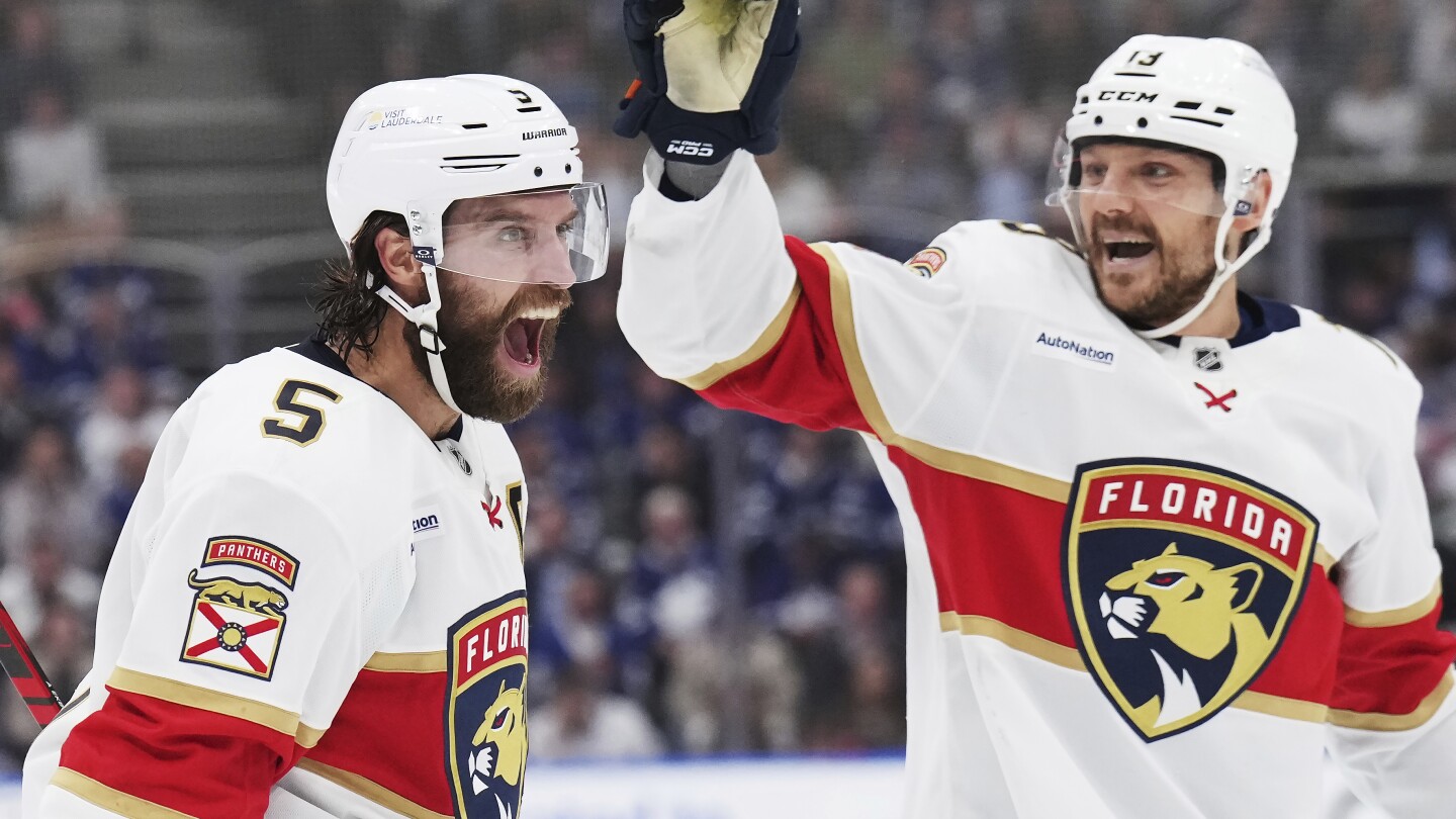 Panthers rout the Maple Leafs 6-1 to take a 3-2 series lead