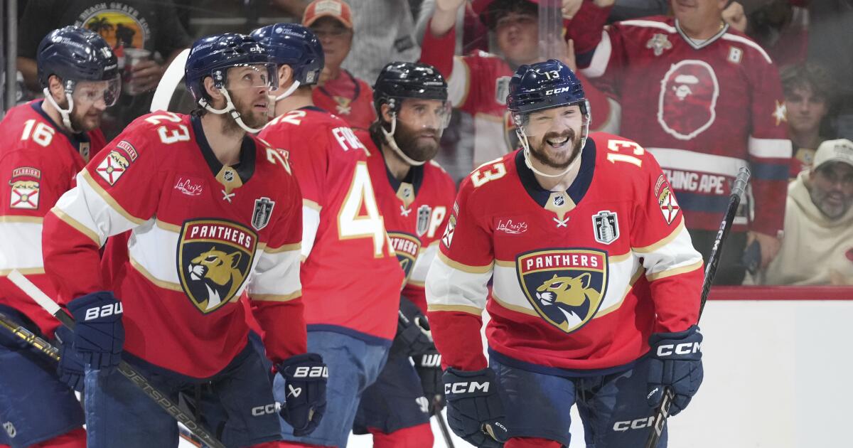 Stanley Cup Final: Panthers rout Oilers in Game 3 for 2-1 lead