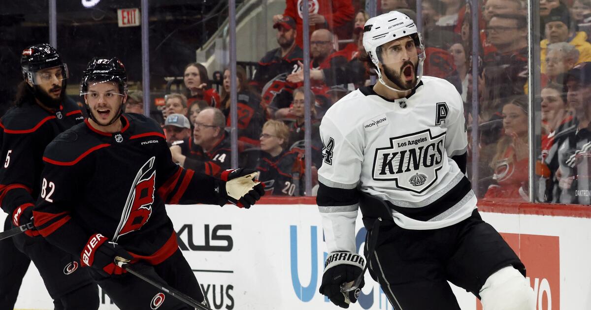 Kings snap out of scoring funk and cap trip with win over Carolina