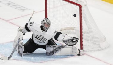 Sharks score six unanswered goals in rout of Kings