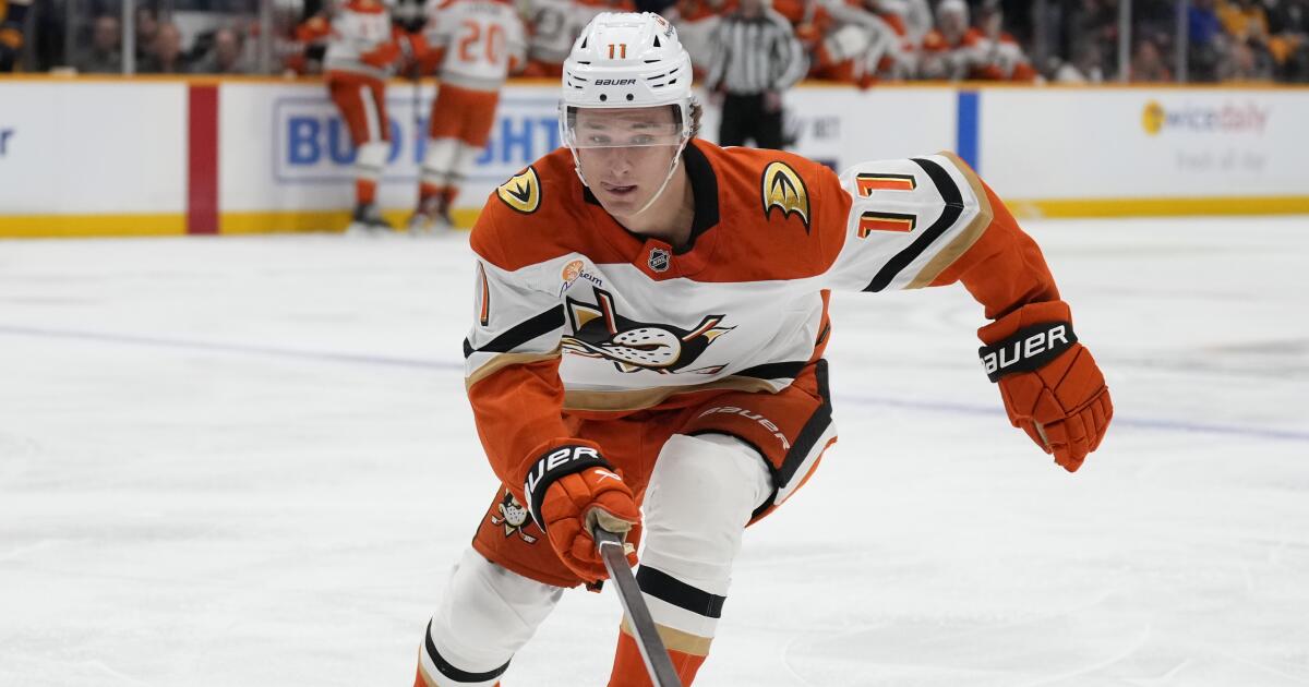 Ducks trade Trevor Zegras to Flyers for Ryan Poehling, picks