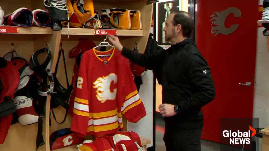 Click to play video: 'Calgary Flames prospects Dustin Wolf and Matt Coronato set to make NHL debut'