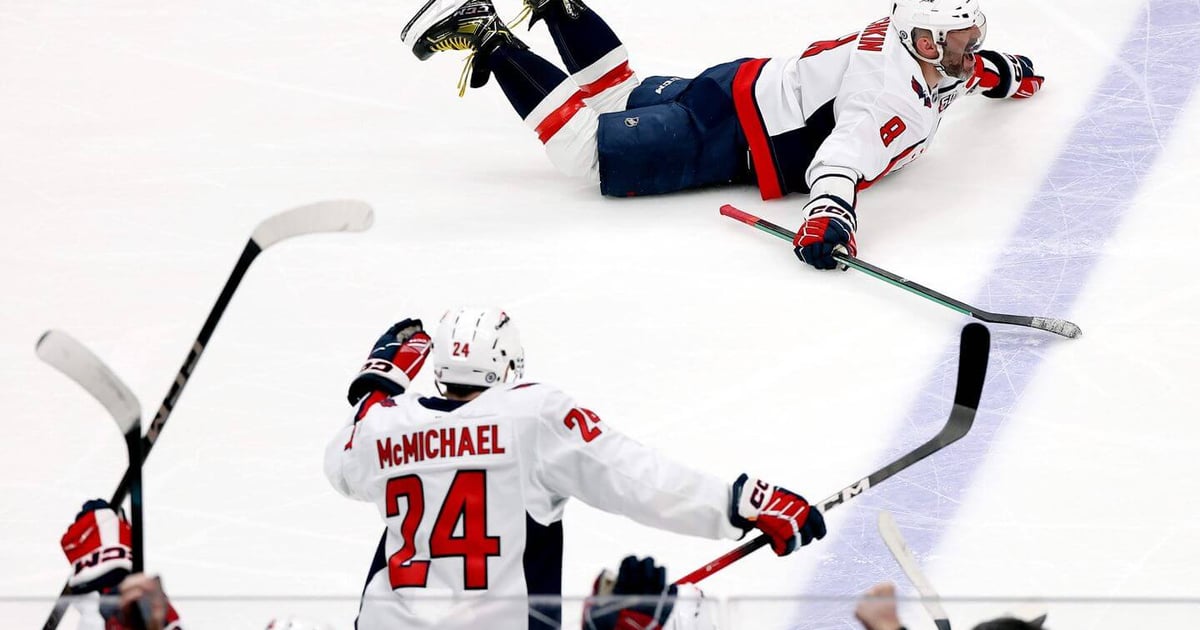 How Alex Ovechkin broke Gretzky's record with goal No. 895 — as it happened