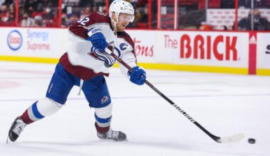 Playoffs Buzz: Landeskog 'an option' for Avalanche against Stars