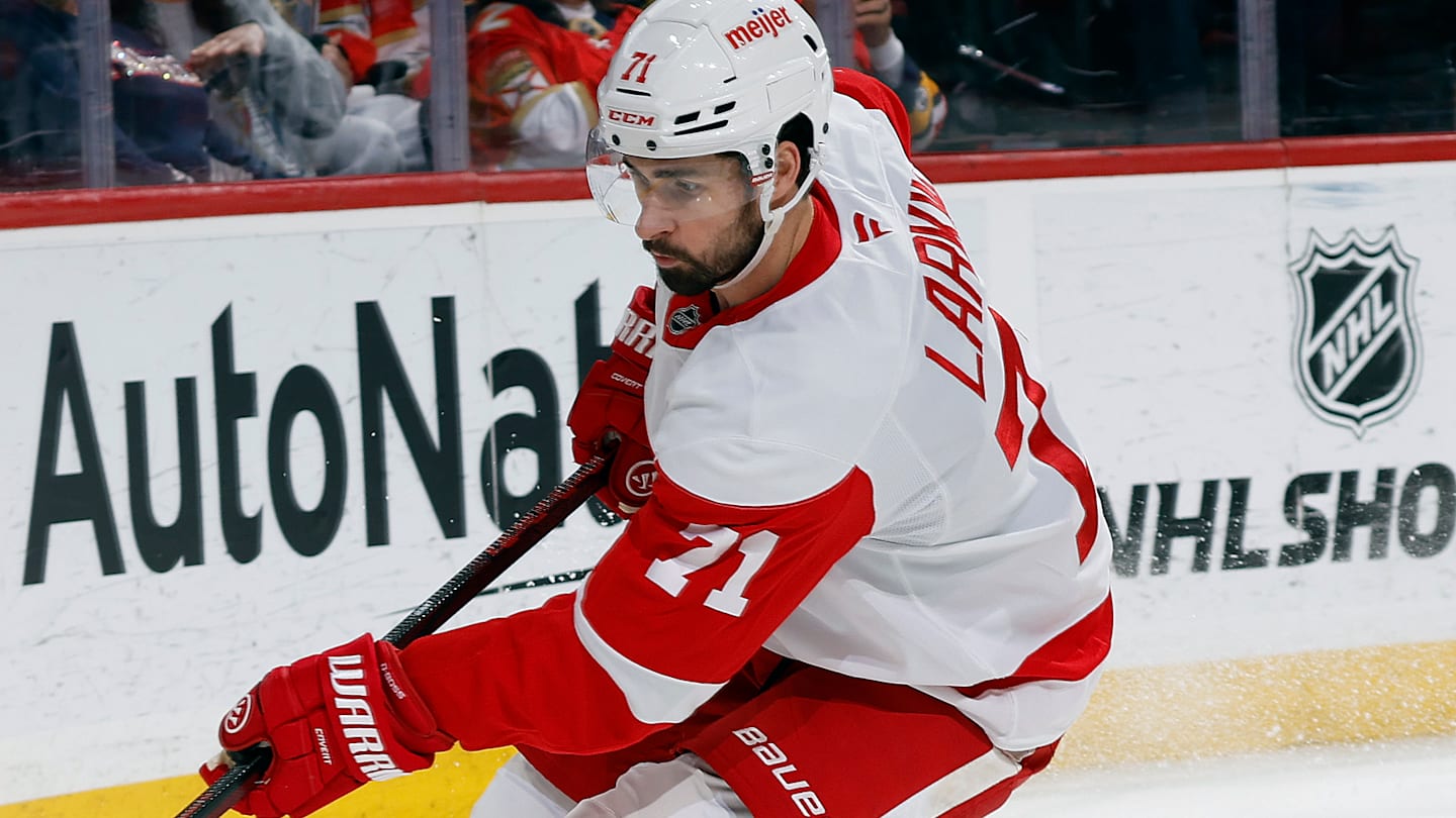 Detroit Red Wings v Florida Panthers