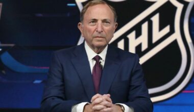 NHL preseason game forced to delay on Sunday.